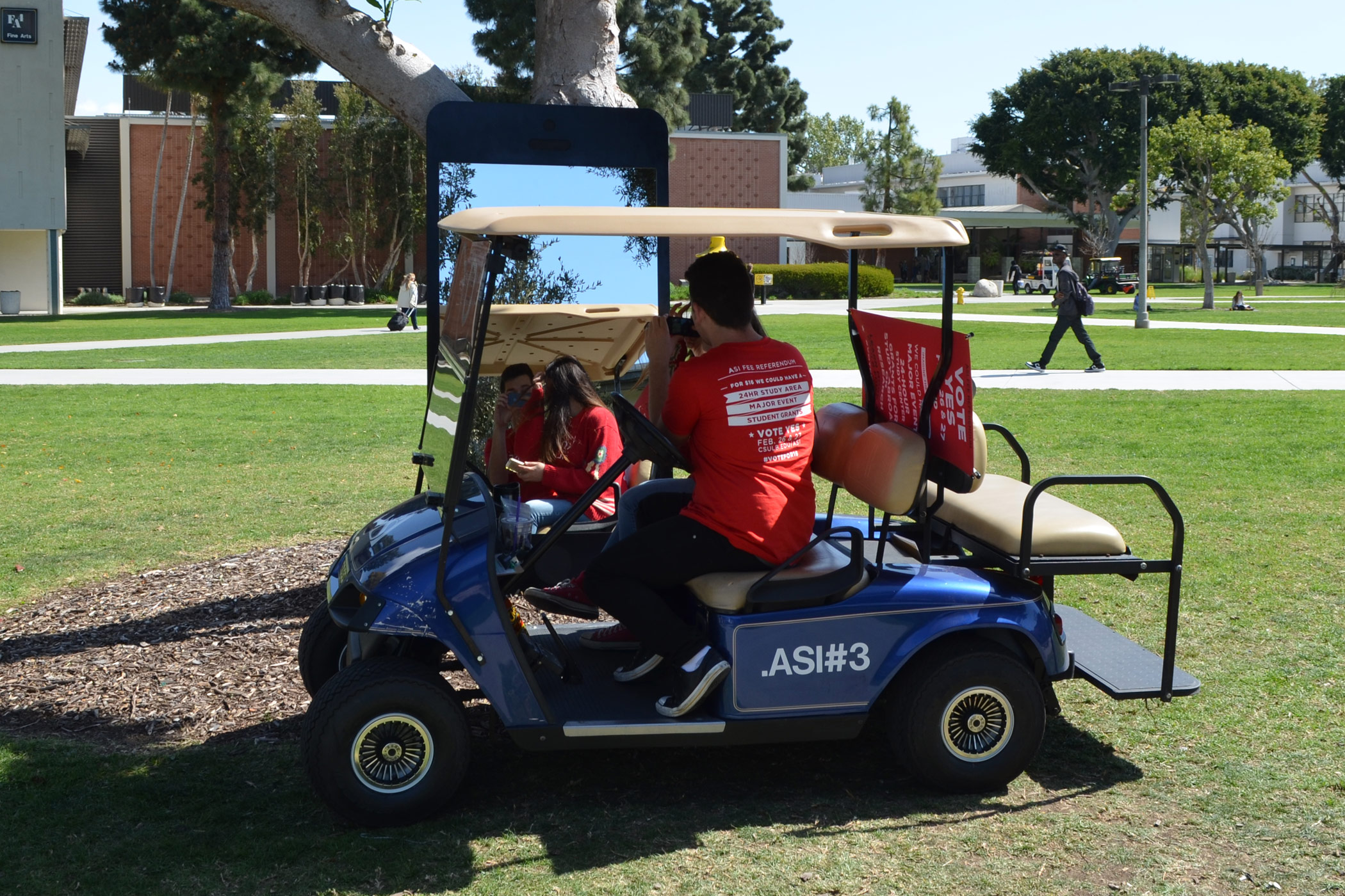 Gabe Ferreira: Screen Identity — Campus ambassadors engaging with the sculpture.